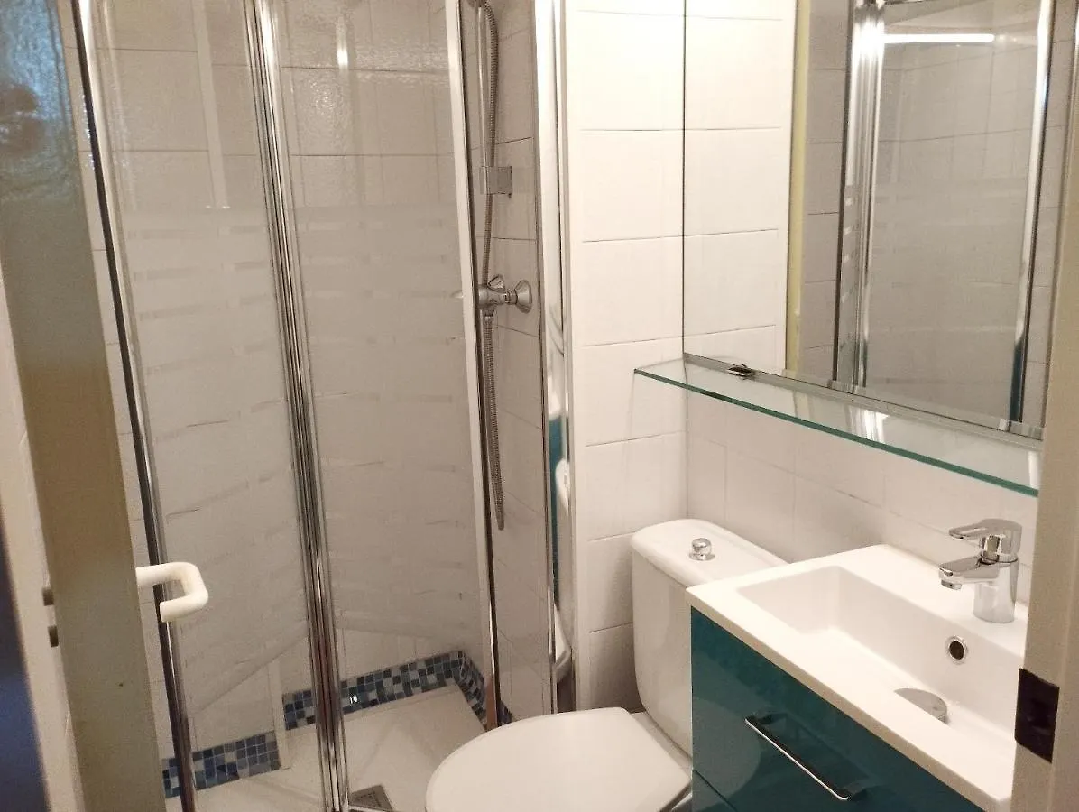 Family Apartment In Roses With Garden And Shared Pool 60 M² Spain