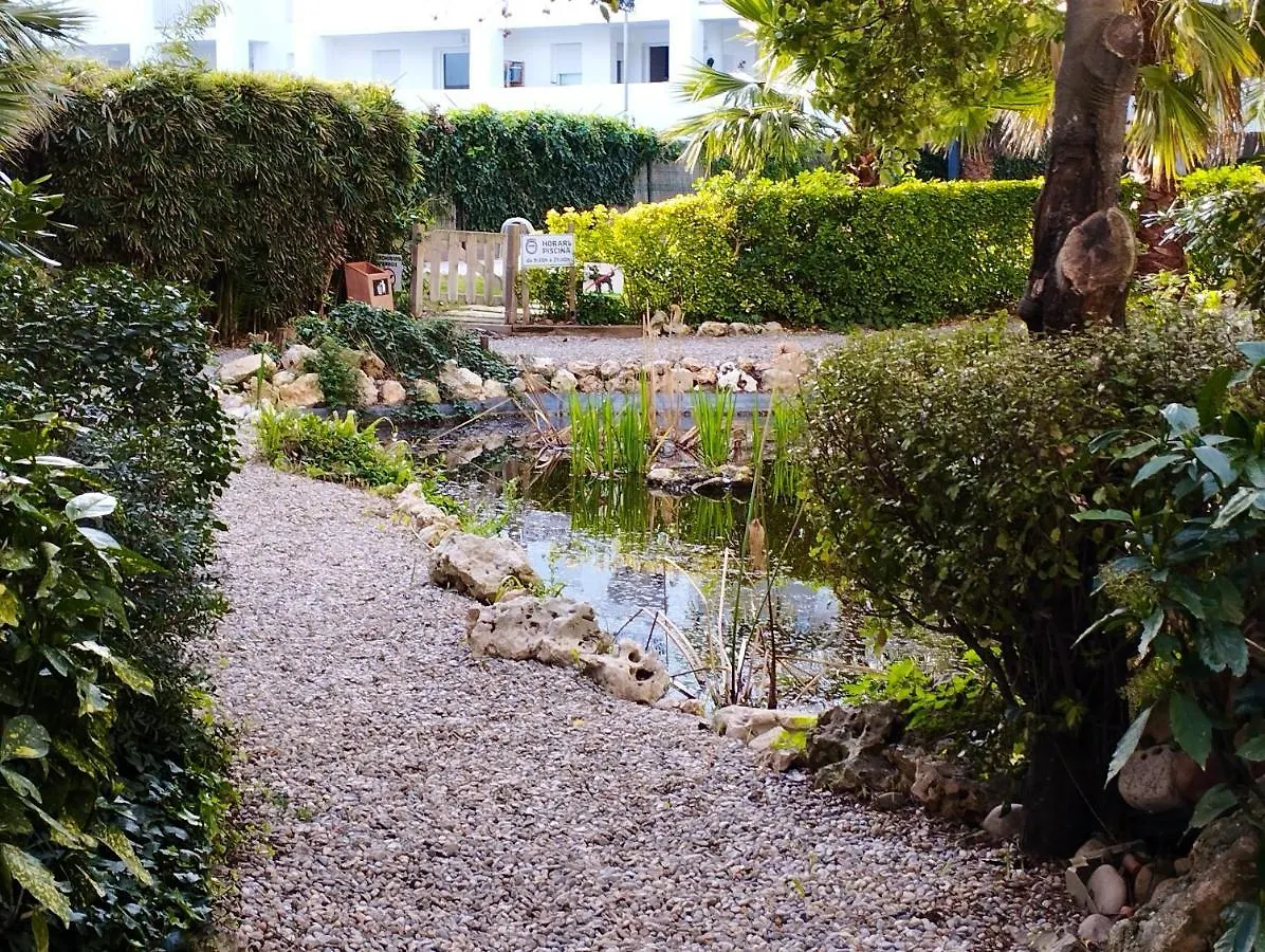 Family Apartment In Roses With Garden And Shared Pool 60 M²