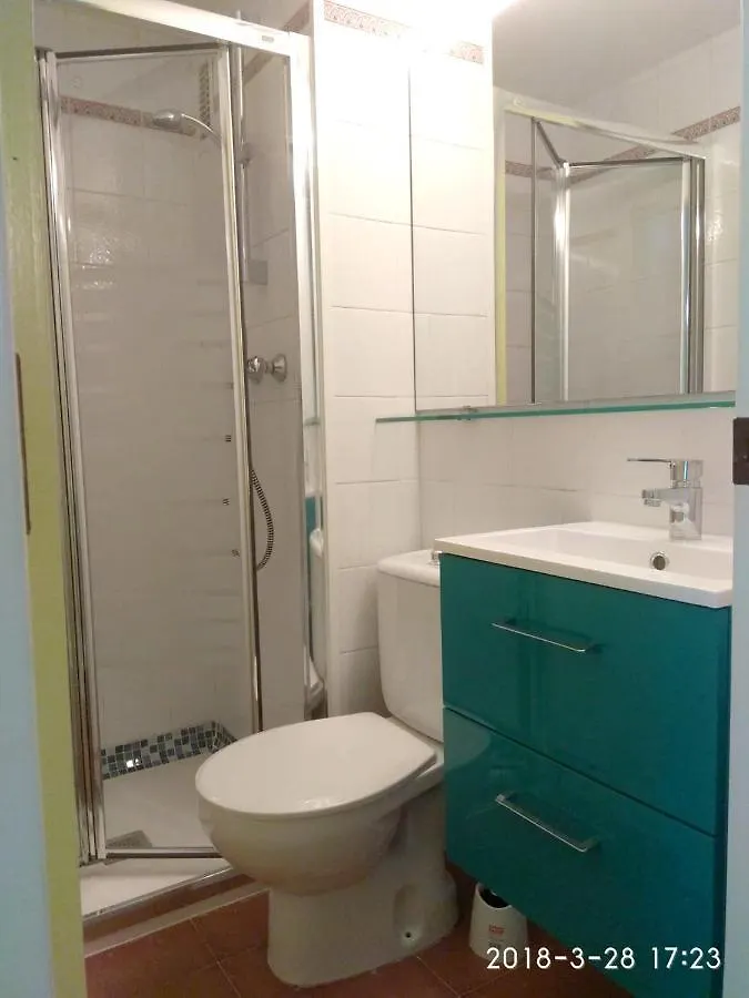 Family Apartment In Roses With Garden And Shared Pool 60 M² 0*,