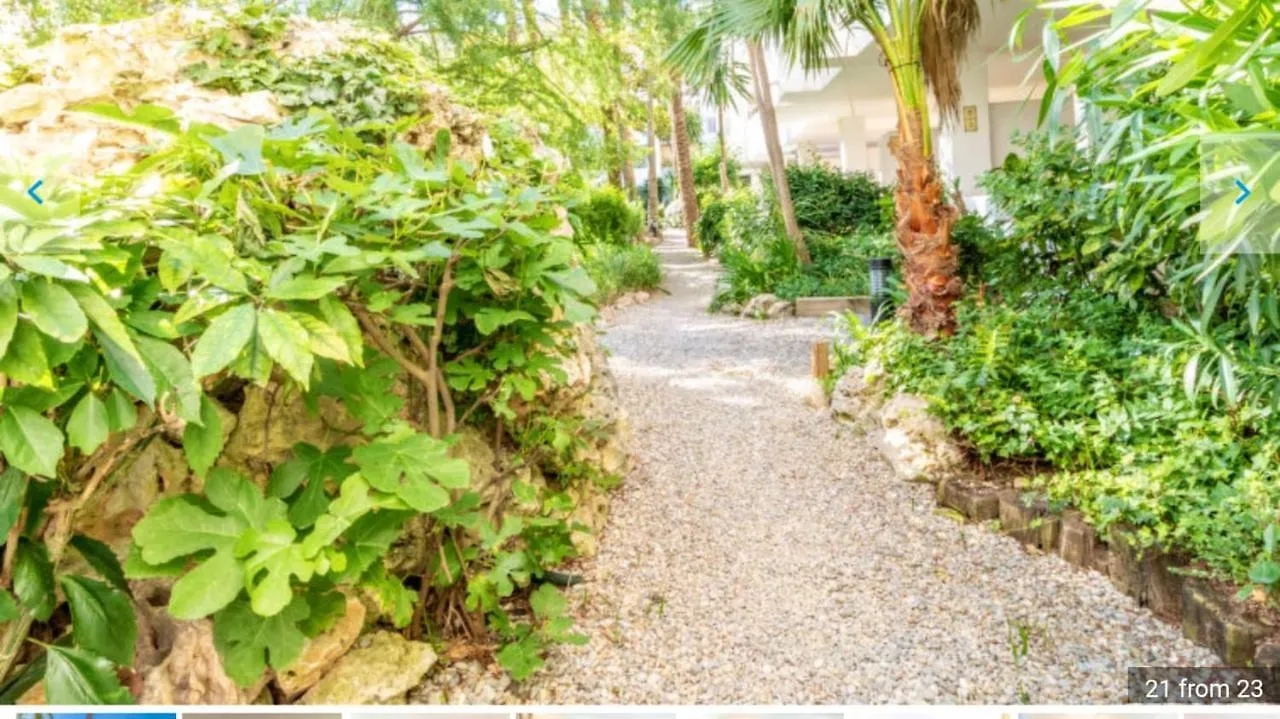 Family Apartment In Roses With Garden And Shared Pool 60 M² Spain
